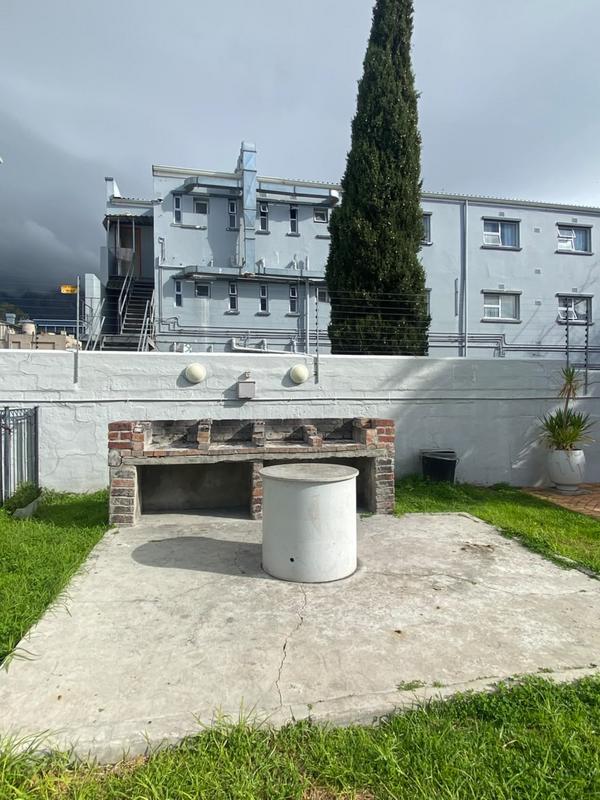2 Bedroom Property for Sale in Zonnebloem Western Cape